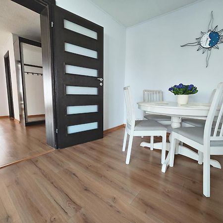 Platinum Apartment - Apartament Cu 3 Camere, 2 Dormitoare, 2 Bai, Bucatarie Complet Utilata, 2 Balcoane Bukares Bagian luar foto
