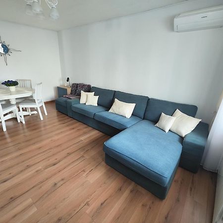 Platinum Apartment - Apartament Cu 3 Camere, 2 Dormitoare, 2 Bai, Bucatarie Complet Utilata, 2 Balcoane Bukares Bagian luar foto