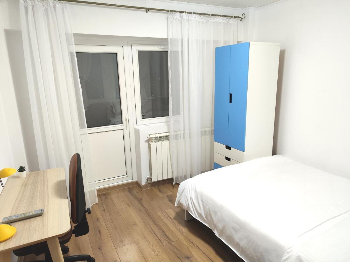 Platinum Apartment - Apartament Cu 3 Camere, 2 Dormitoare, 2 Bai, Bucatarie Complet Utilata, 2 Balcoane Bukares Bagian luar foto