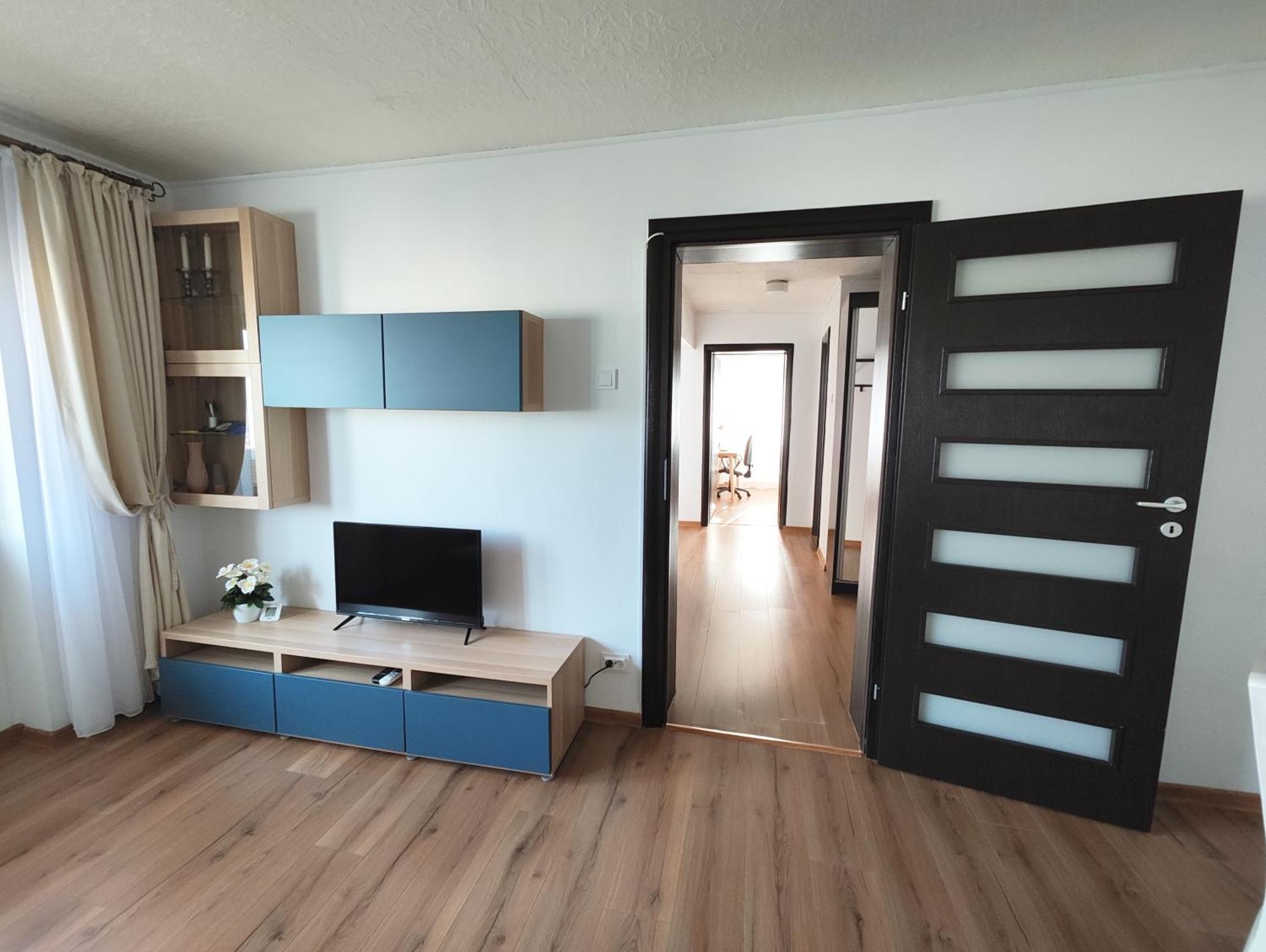 Platinum Apartment - Apartament Cu 3 Camere, 2 Dormitoare, 2 Bai, Bucatarie Complet Utilata, 2 Balcoane Bukares Bagian luar foto