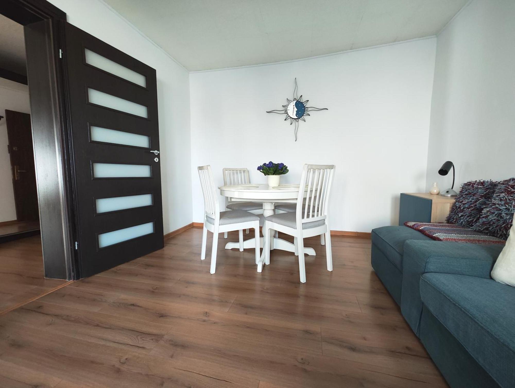 Platinum Apartment - Apartament Cu 3 Camere, 2 Dormitoare, 2 Bai, Bucatarie Complet Utilata, 2 Balcoane Bukares Bagian luar foto